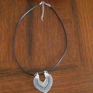 ❤Snake leather with metal medallion